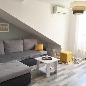 Charming Center Renee Appartement